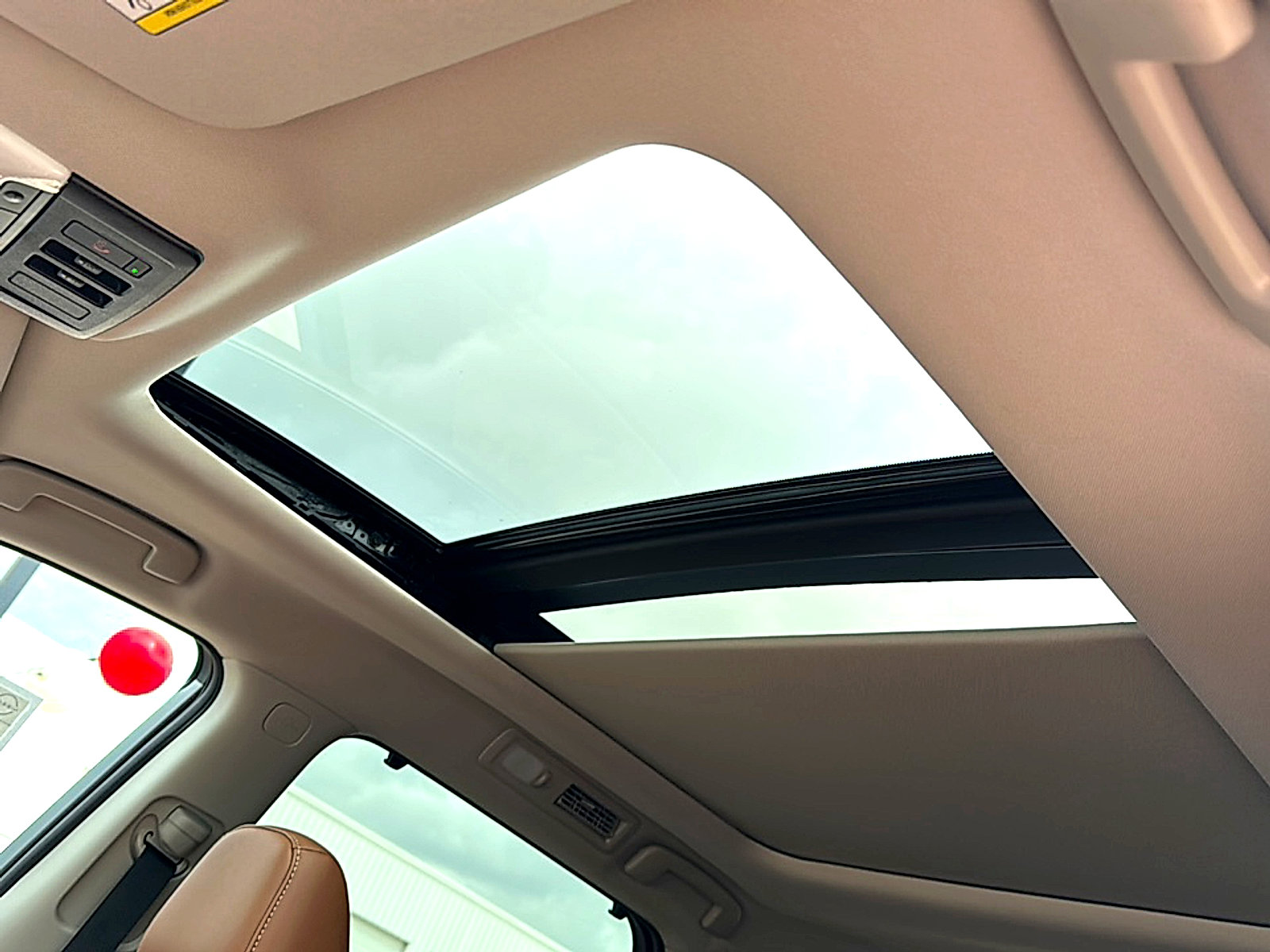 New 2026 Nissan Pathfinder Platinum w/ Lighting Package FWD image 13