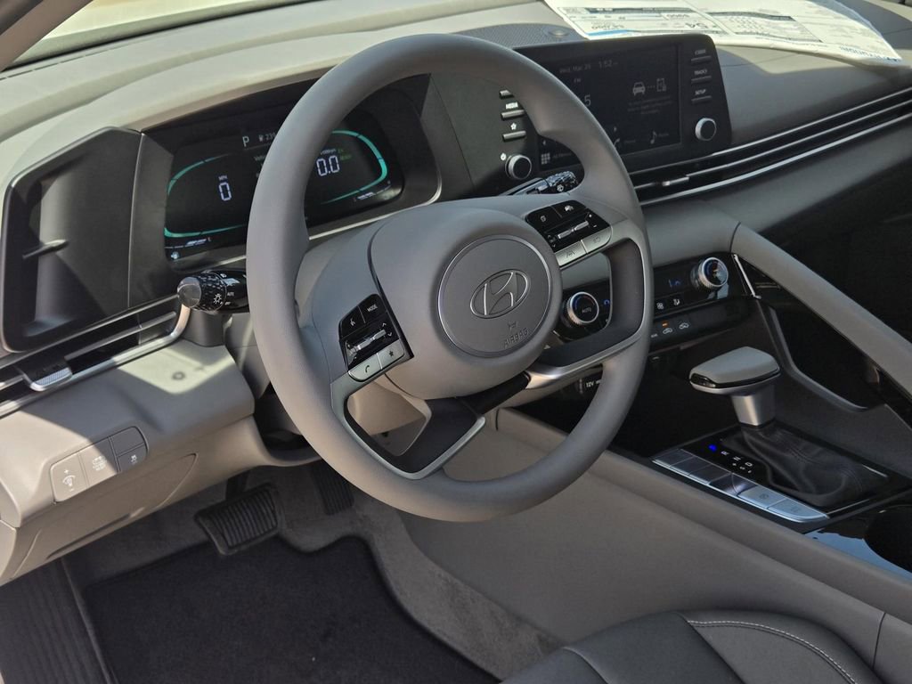 New 2026 Hyundai Elantra Blue FWD image 17