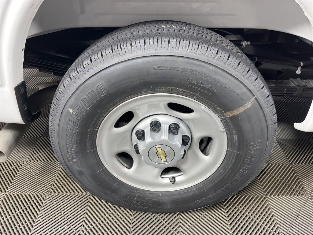 New 2026 Chevrolet Express 3500 LS RWD image 16