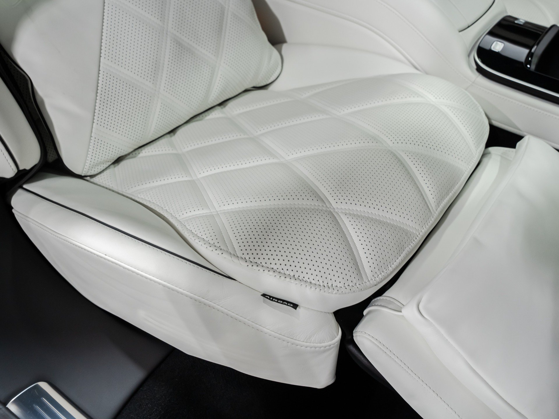 Used 2024 Mercedes-Benz Maybach S 680 4MATIC image 80