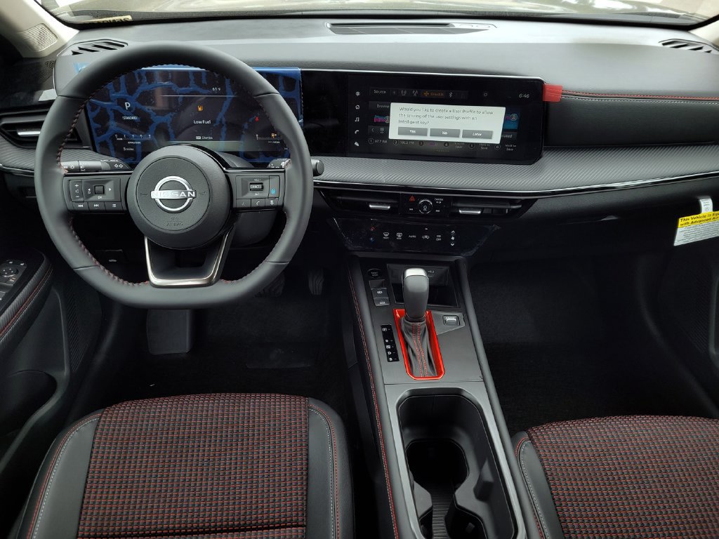 New 2025 Nissan Kicks SR w/ SR Premium Package FWD image 6
