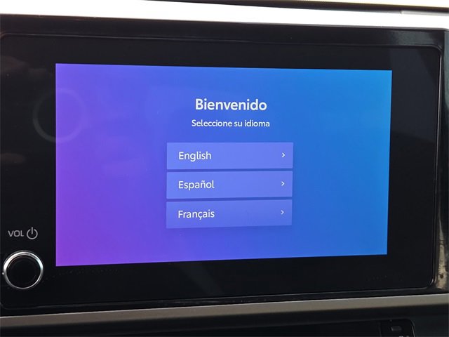 Used 2025 Toyota Camry SE image 19