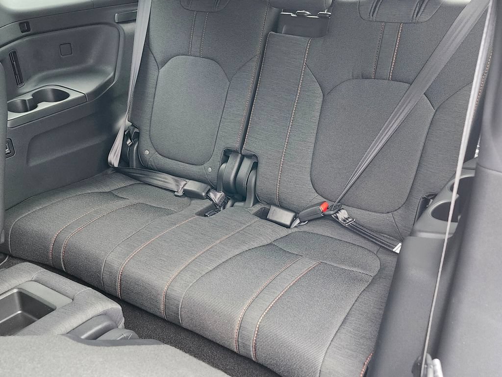 New 2026 Honda Pilot Sport image 10