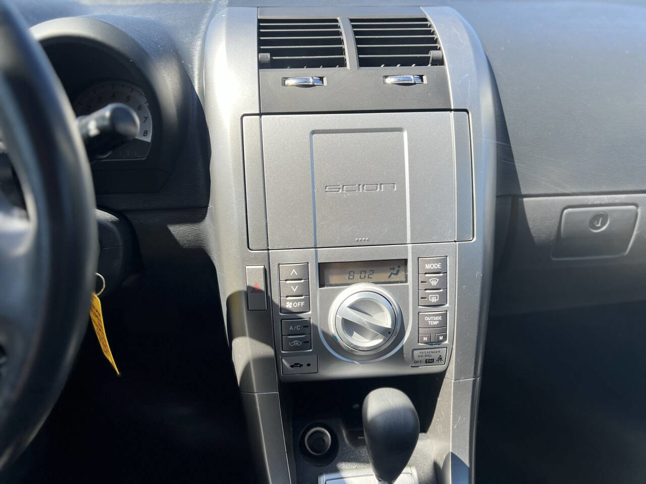 Used 2010 Scion tC FWD image 12