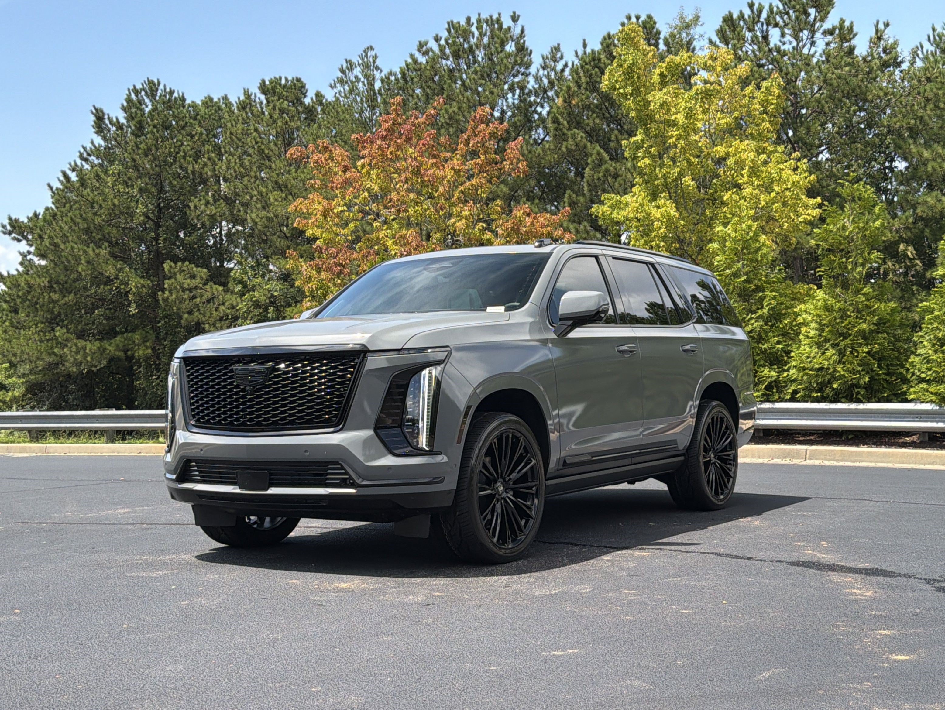 Used 2026 Cadillac Escalade Platinum Sport w/ LPO, Floor Liner Package AWD/4WD image 15