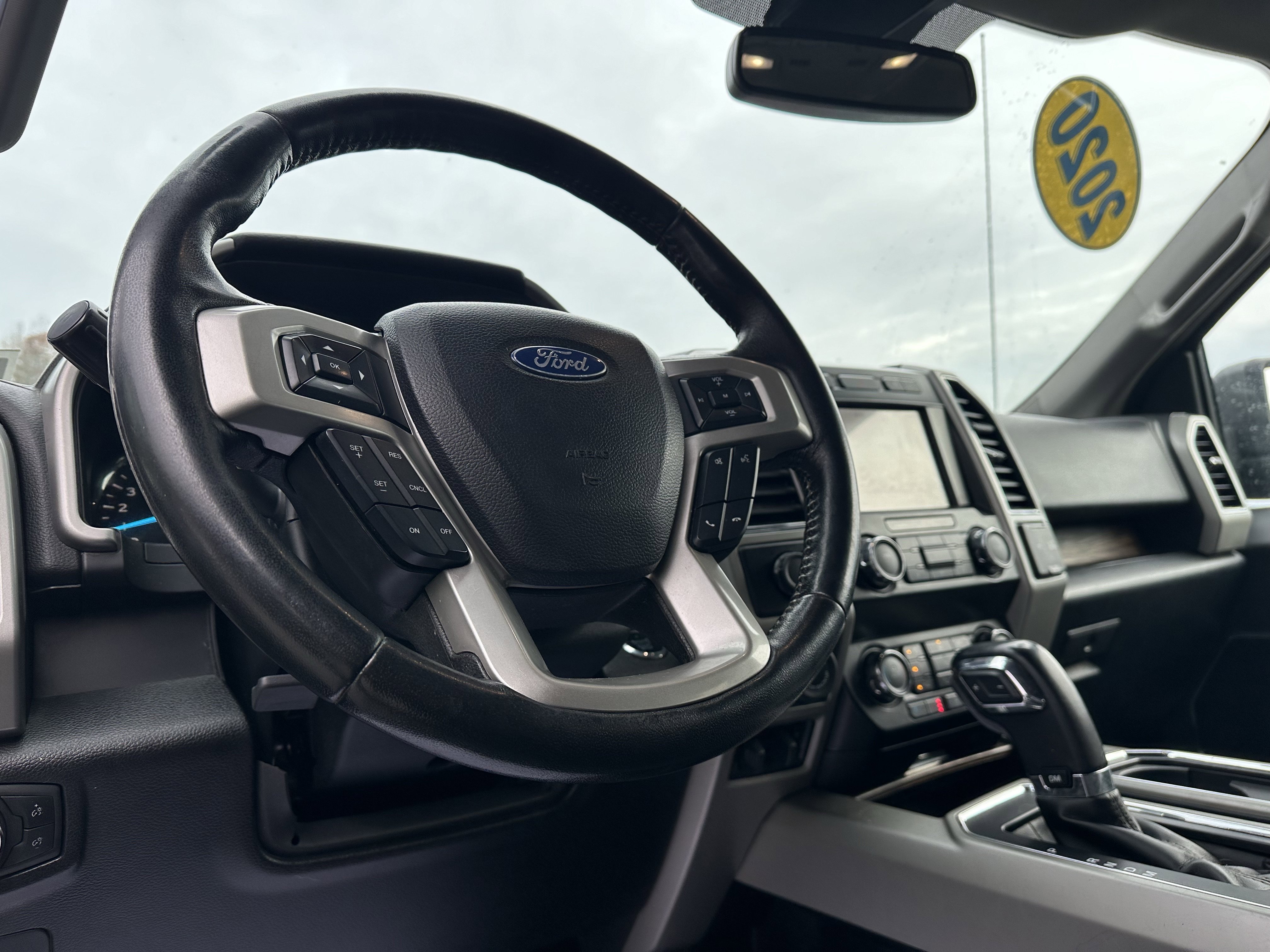 Used 2020 Ford F150 Lariat w/ Trailer Tow Package image 15