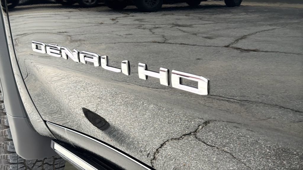New 2025 GMC Sierra 2500 Denali w/ Denali Reserve Package image 35