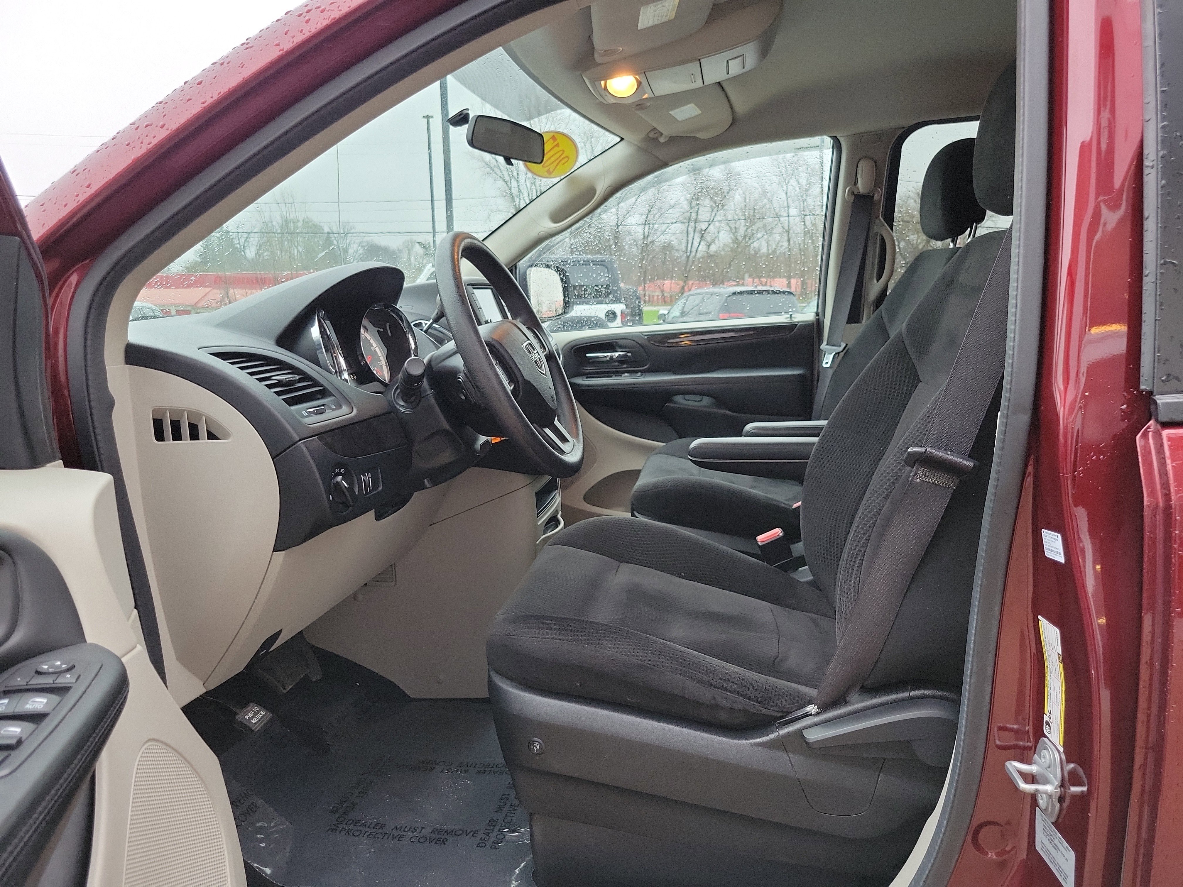 Used 2017 Dodge Grand Caravan SE w/ Power Window Group image 8