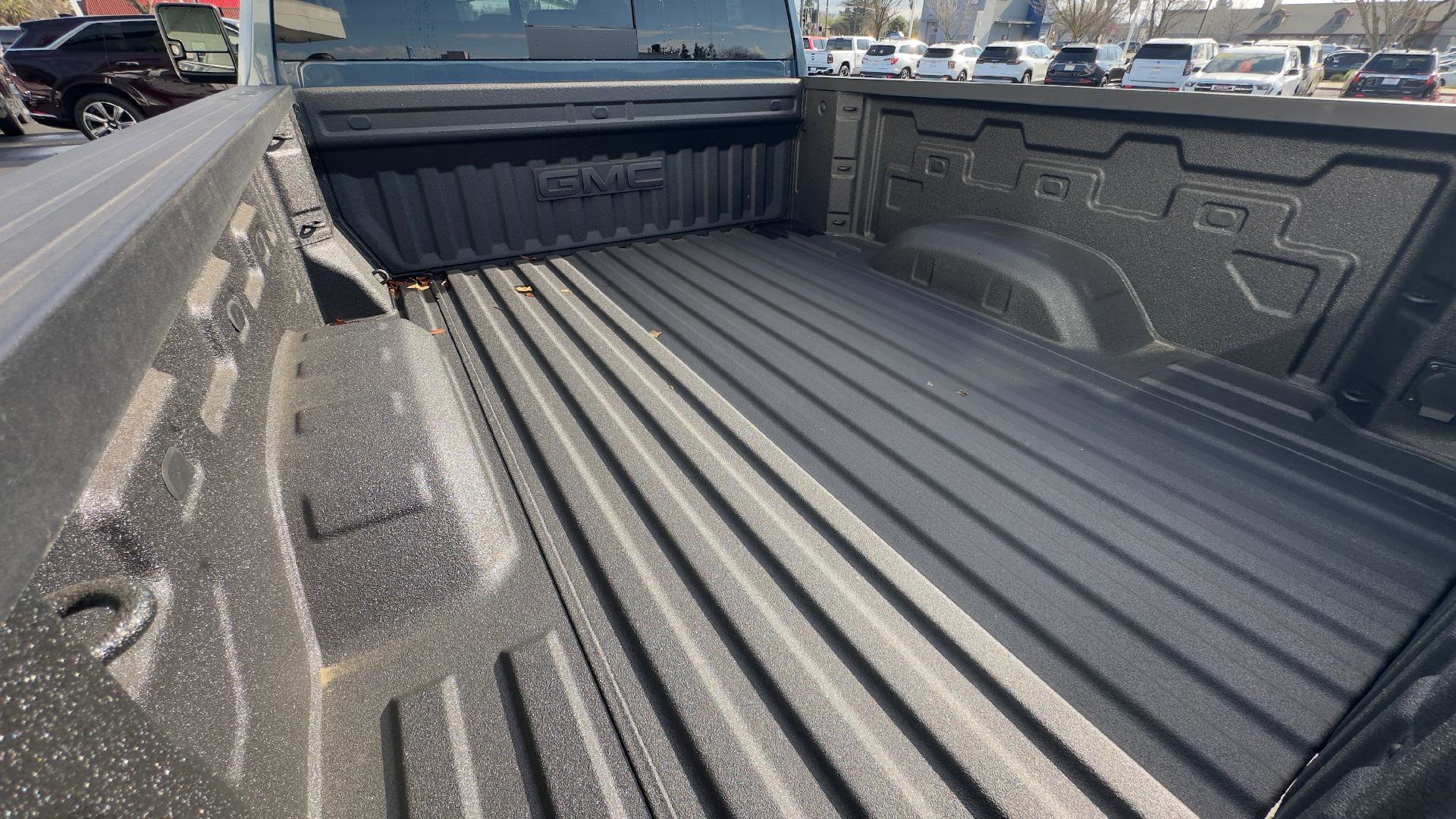 New 2026 GMC Sierra 2500 Denali w/ Denali Reserve Package image 5