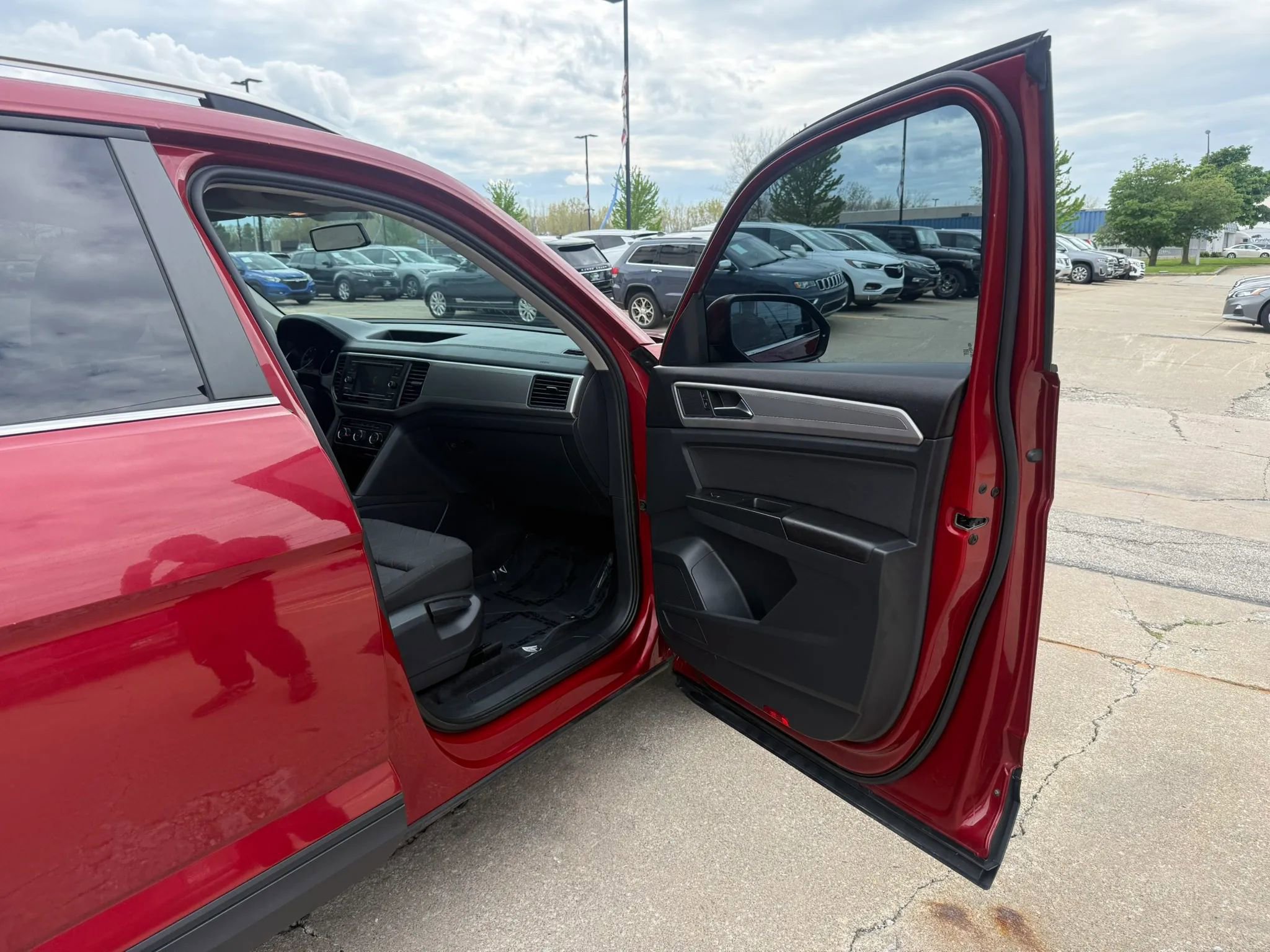 Used 2018 Volkswagen Atlas S AWD/4WD image 23
