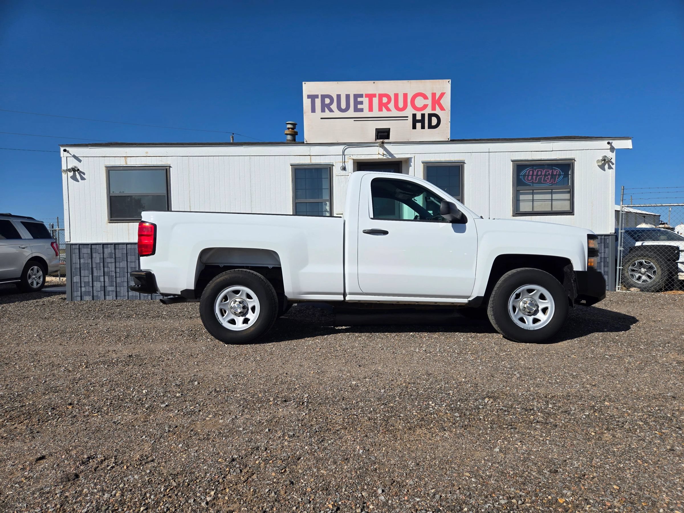 Used 2014 Chevrolet Silverado 1500 W/T RWD image 5