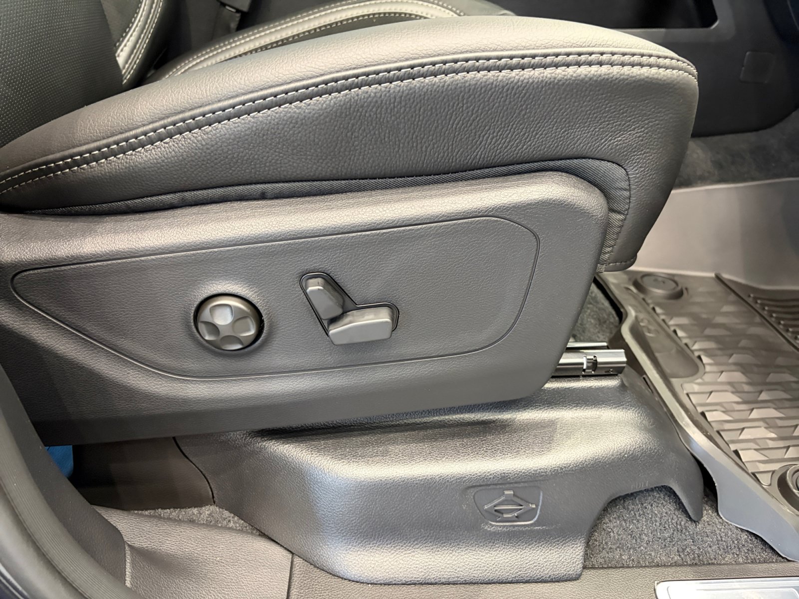 New 2027 RAM 1500 RHO AWD/4WD image 32