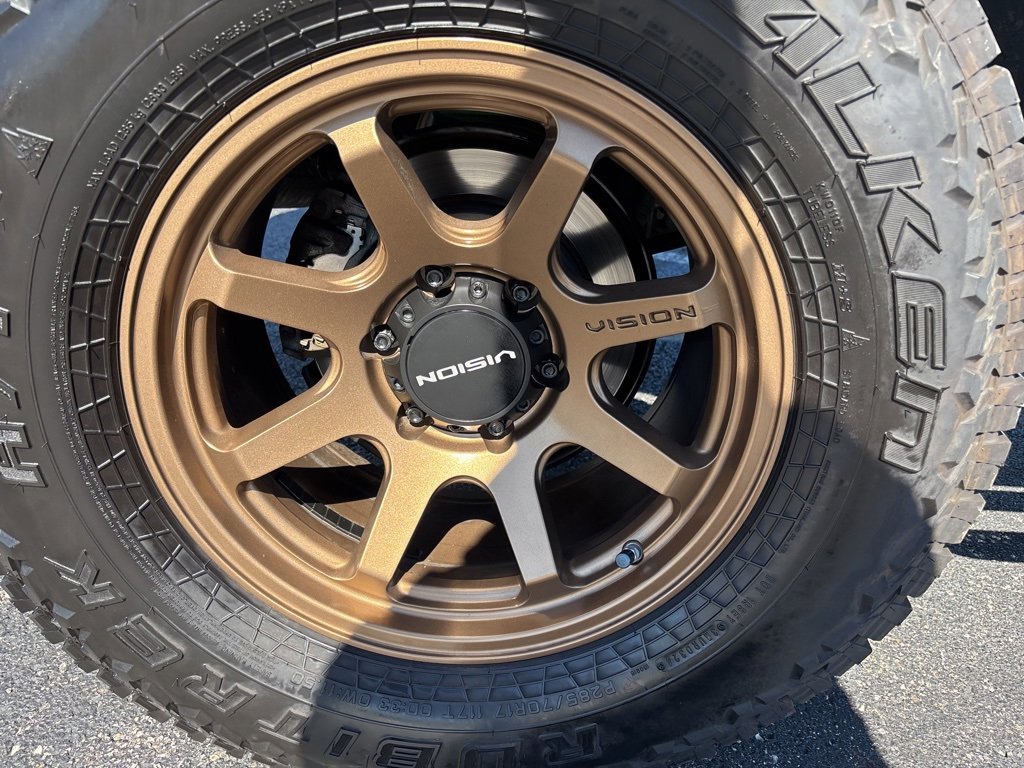 Used 2018 Toyota 4Runner SR5 image 9