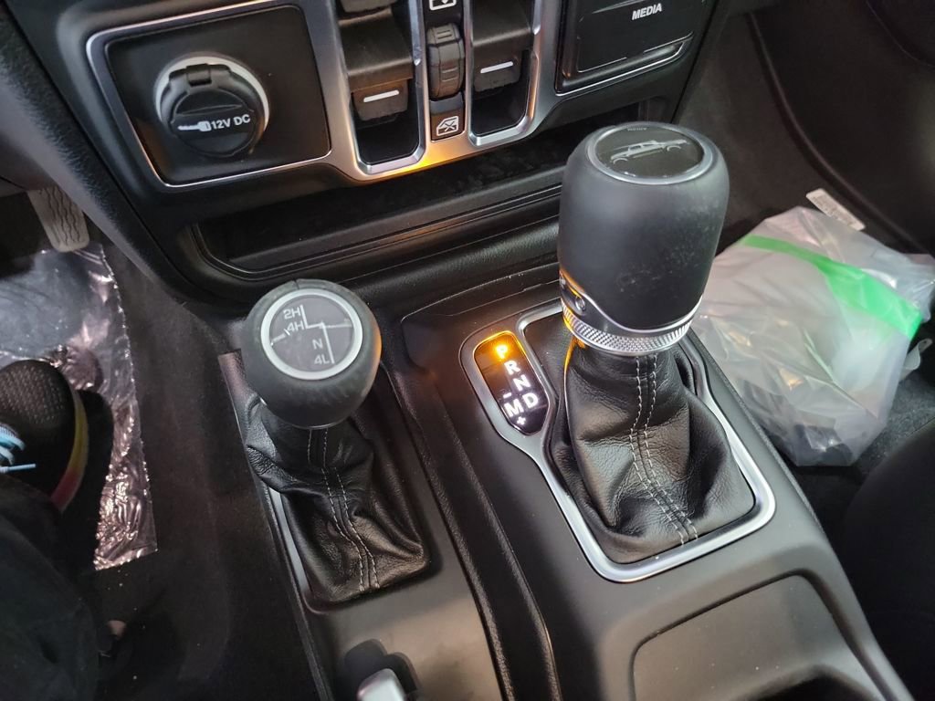 New 2026 Jeep Gladiator Sahara image 14