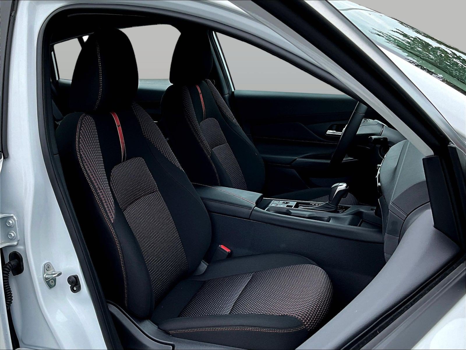 New 2026 Nissan Sentra SR w/ SR All Weather Package FWD image 12