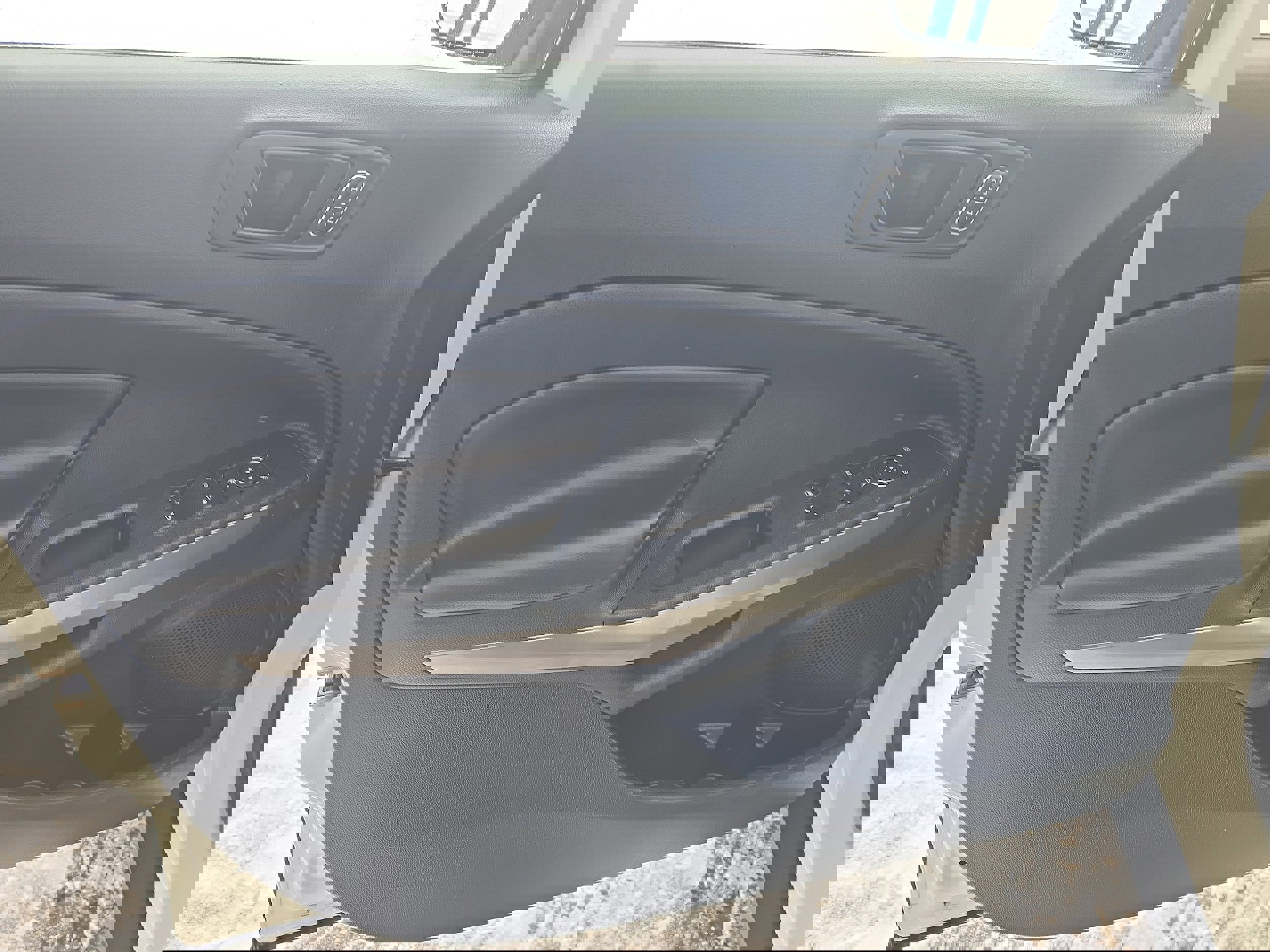 Used 2019 Ford EcoSport SES w/ SES Black Appearance Package image 14