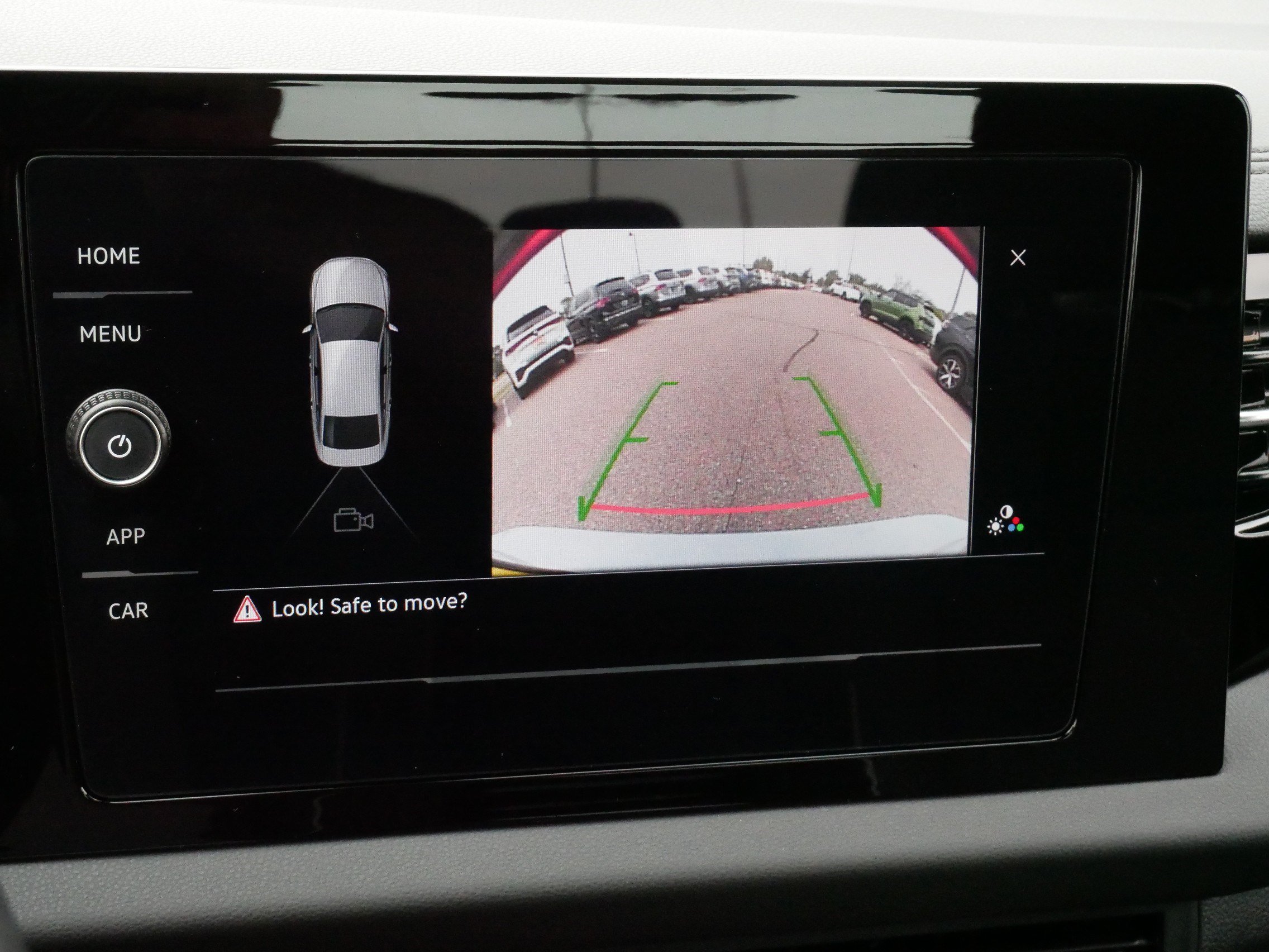Certified 2025 Volkswagen Jetta Sport FWD image 30