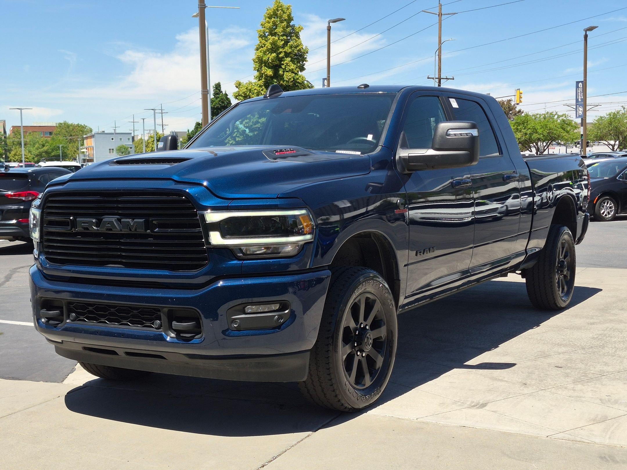 Used 2024 RAM 2500 Laramie w/ Night Edition AWD/4WD image 10
