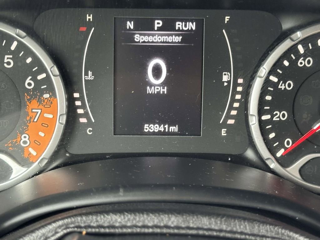 Used 2015 Jeep Renegade Latitude w/ Cold Weather Group II image 22