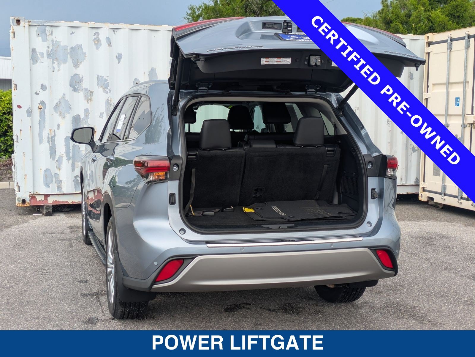 Used 2024 Toyota Highlander Platinum FWD image 14