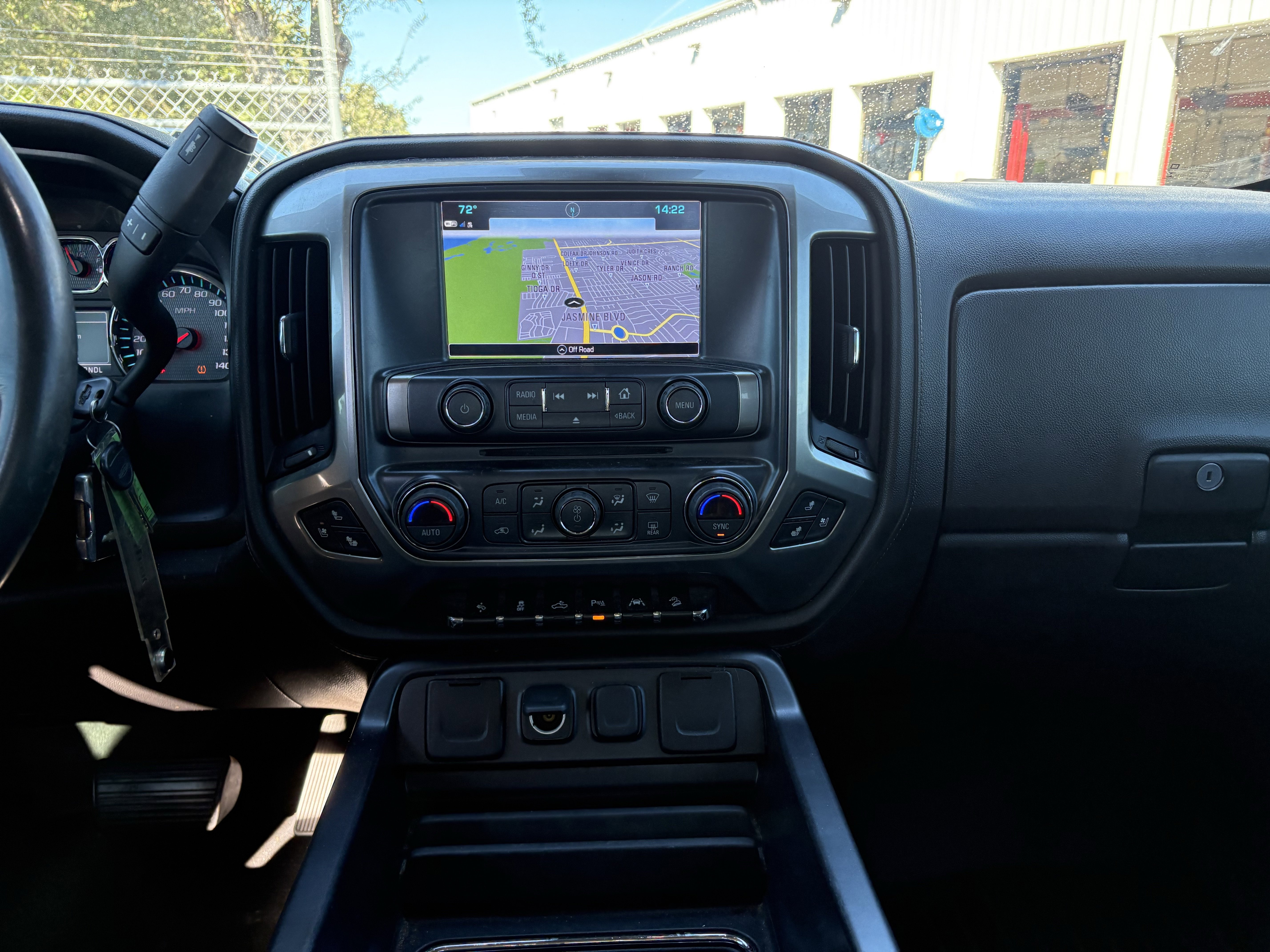Used 2018 Chevrolet Silverado 1500 LTZ Z71 w/ LTZ Plus Package image 15