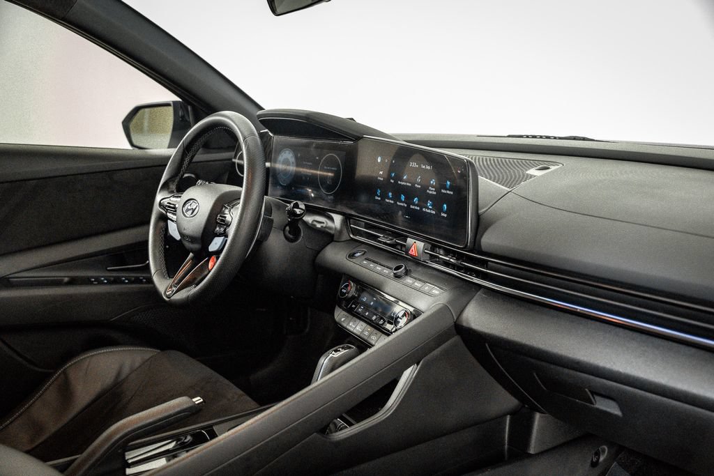Certified 2023 Hyundai Elantra N FWD image 32