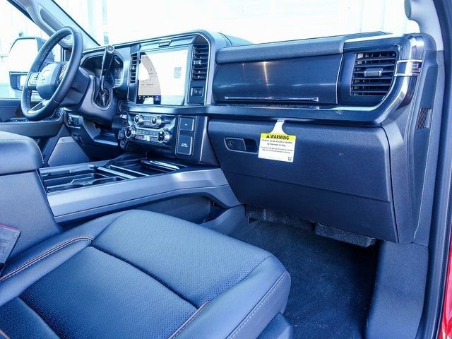 New 2026 Ford F250 Lariat w/ Black Appearance Package image 31