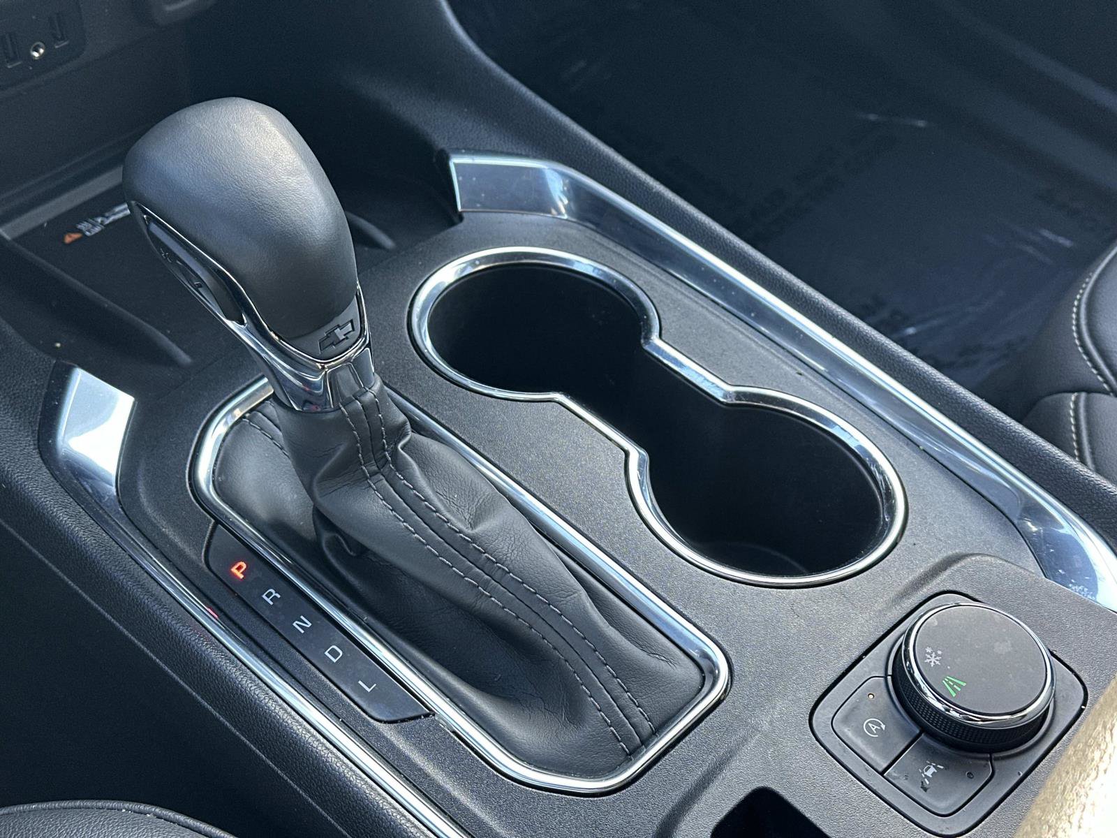 Certified 2023 Chevrolet Traverse LT w/ Rear Camera Mirror Package image 33