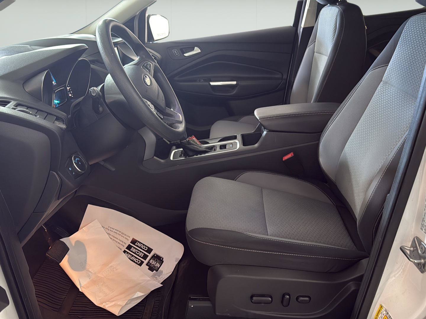 Used 2019 Ford Escape SE AWD/4WD image 5