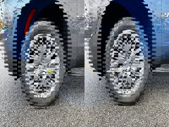 New 2026 Chevrolet Suburban Premier image 7