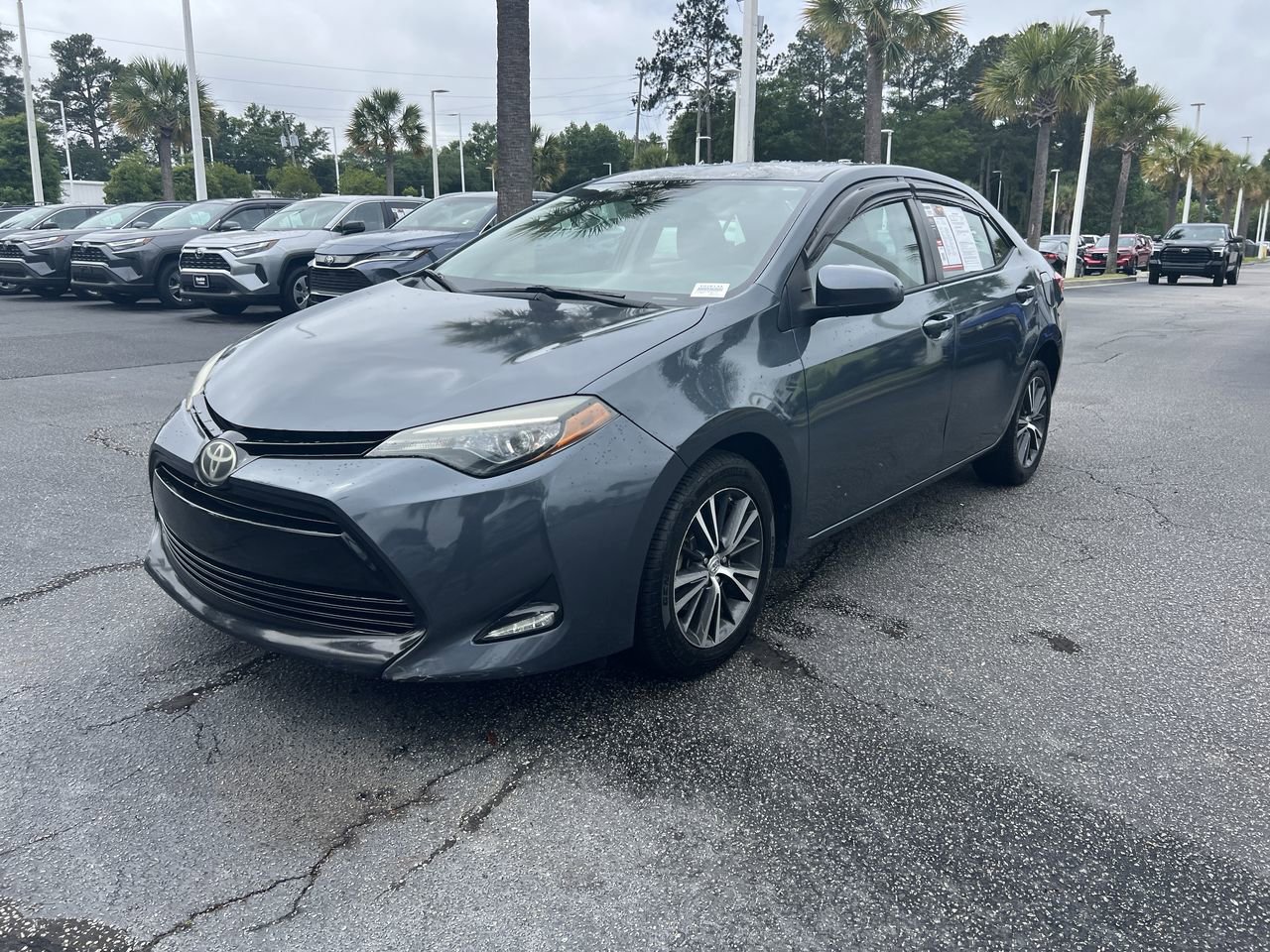 Used 2017 Toyota Corolla LE FWD image 5