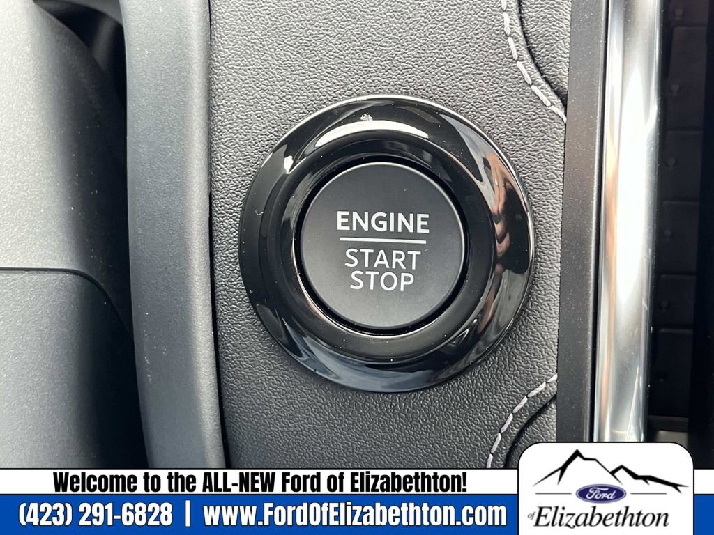 New 2026 Ford Expedition Max Platinum image 32