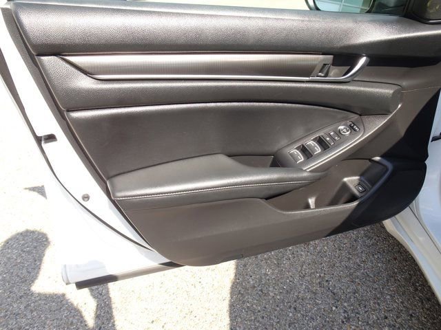 Used 2021 Honda Accord Sport image 9