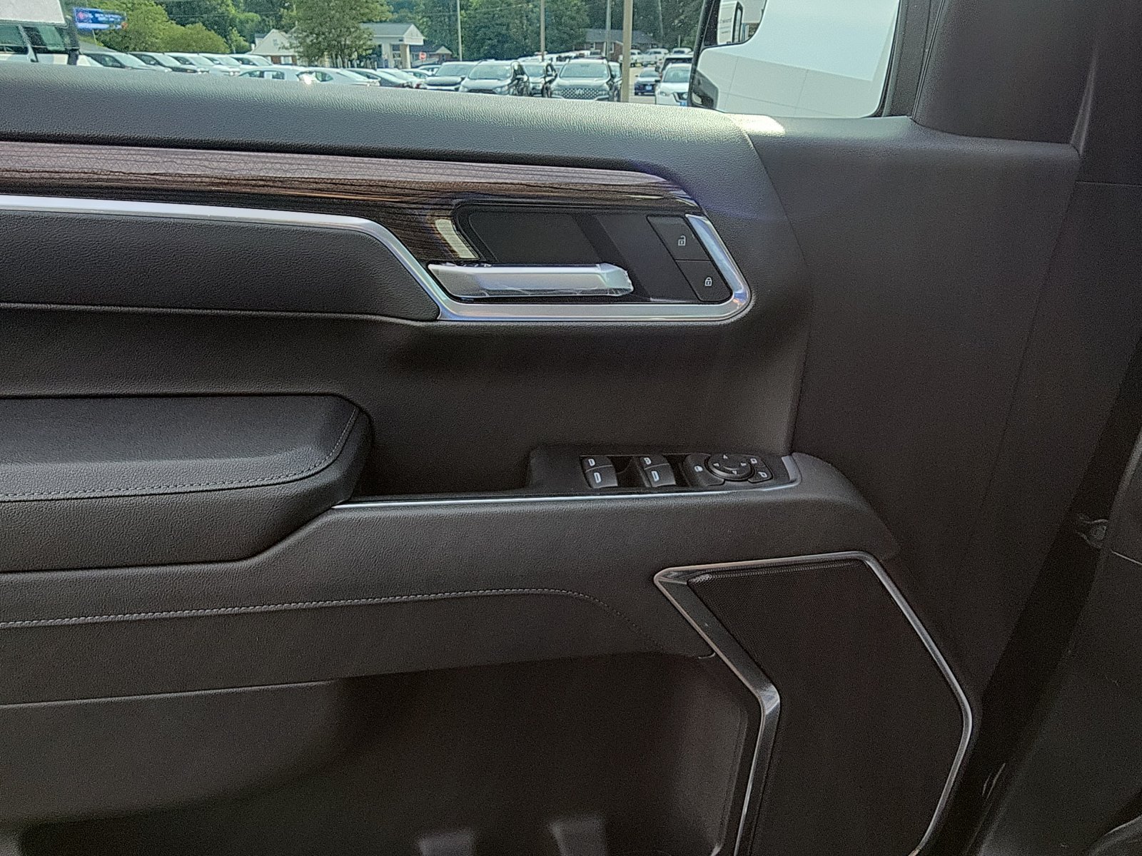 New 2026 Chevrolet Silverado 1500 RST w/ Z71 Off-Road Package AWD/4WD image 18