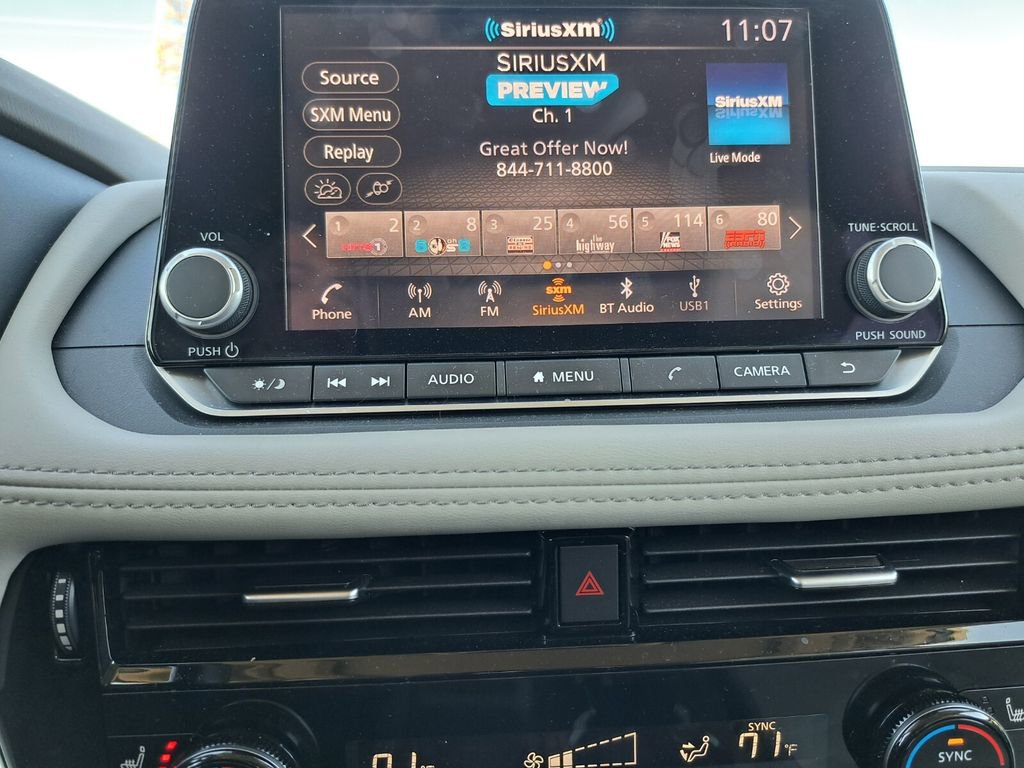 Used 2023 Nissan Rogue SV w/ SV Premium Package image 10