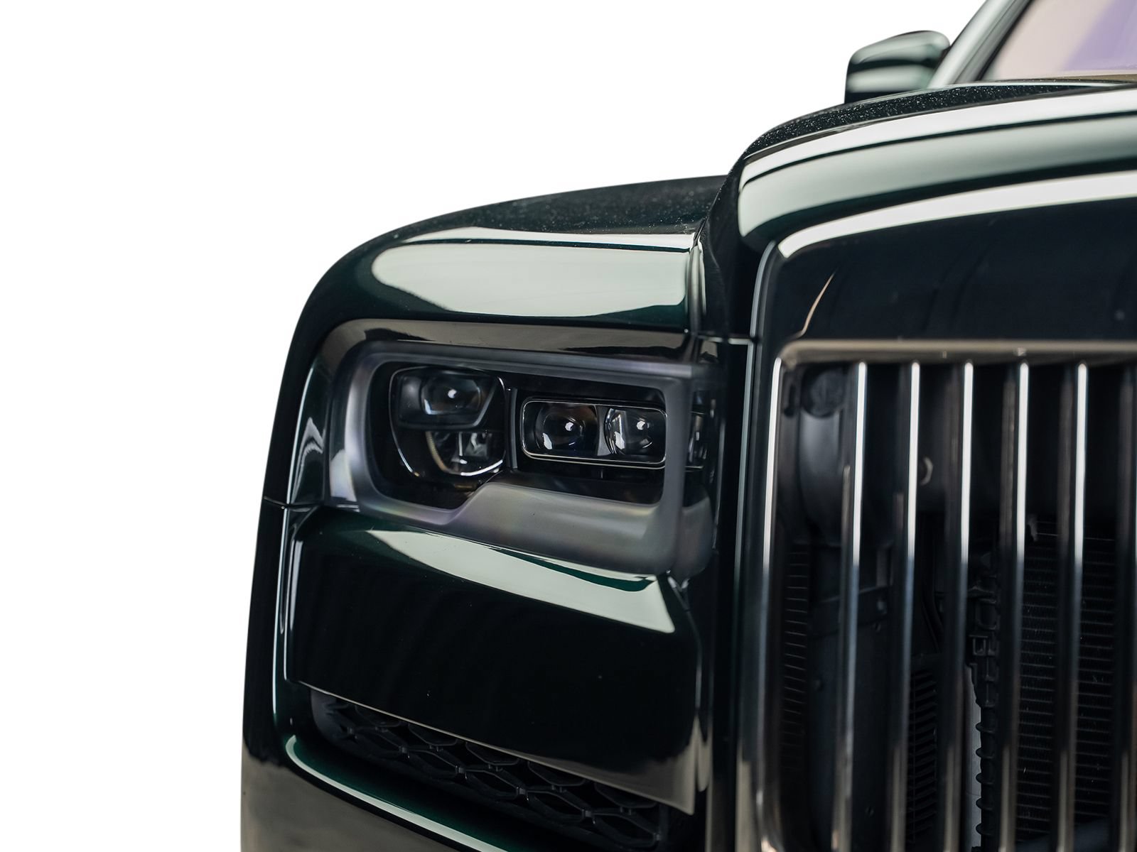 Used 2019 Rolls-Royce Cullinan AWD/4WD image 3