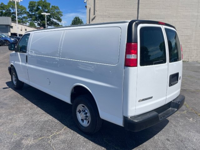 Used 2021 Chevrolet Express 2500 Extended w/ Communications Package RWD image 3