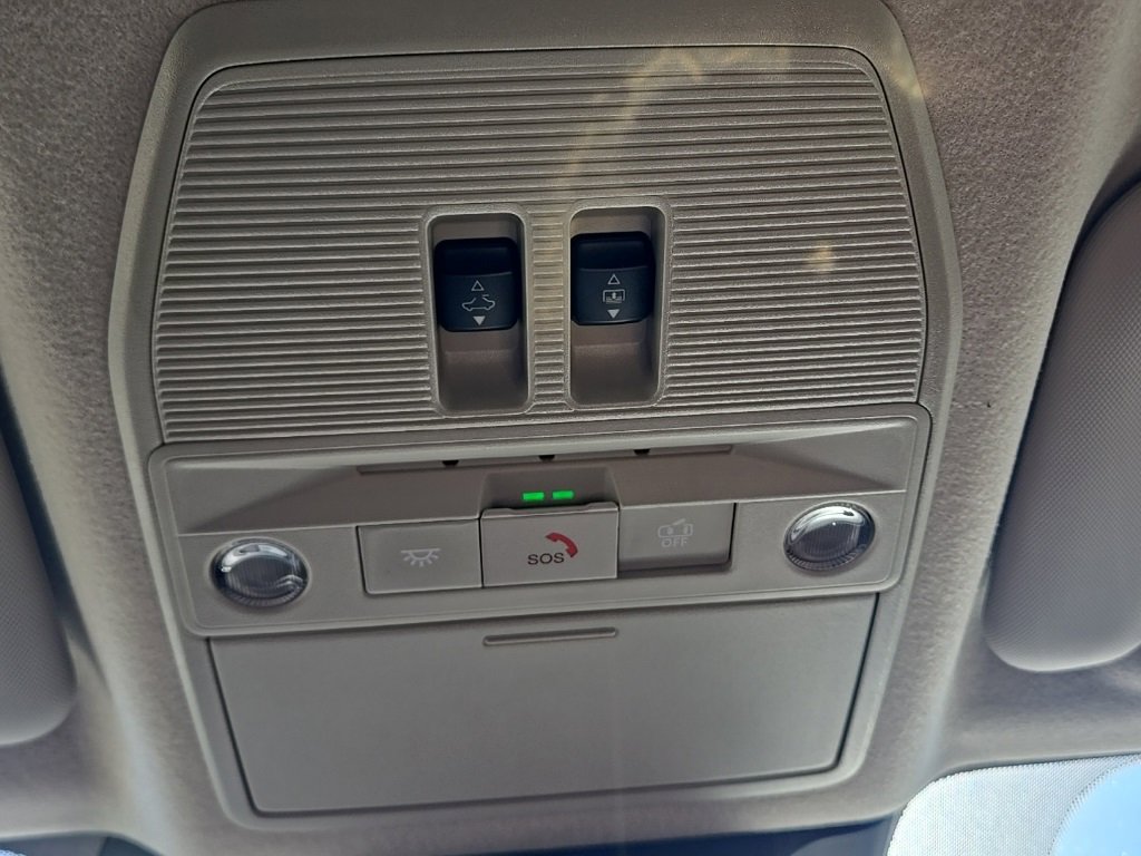 New 2026 Nissan Kicks SR image 23