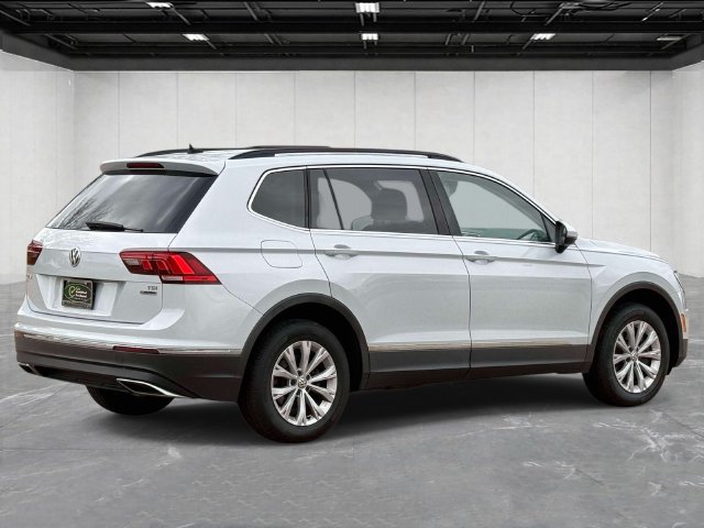 Used 2018 Volkswagen Tiguan SE AWD/4WD image 5
