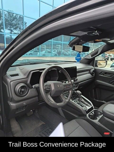 Used 2023 Chevrolet Colorado Trail Boss w/ Technology Package image 8