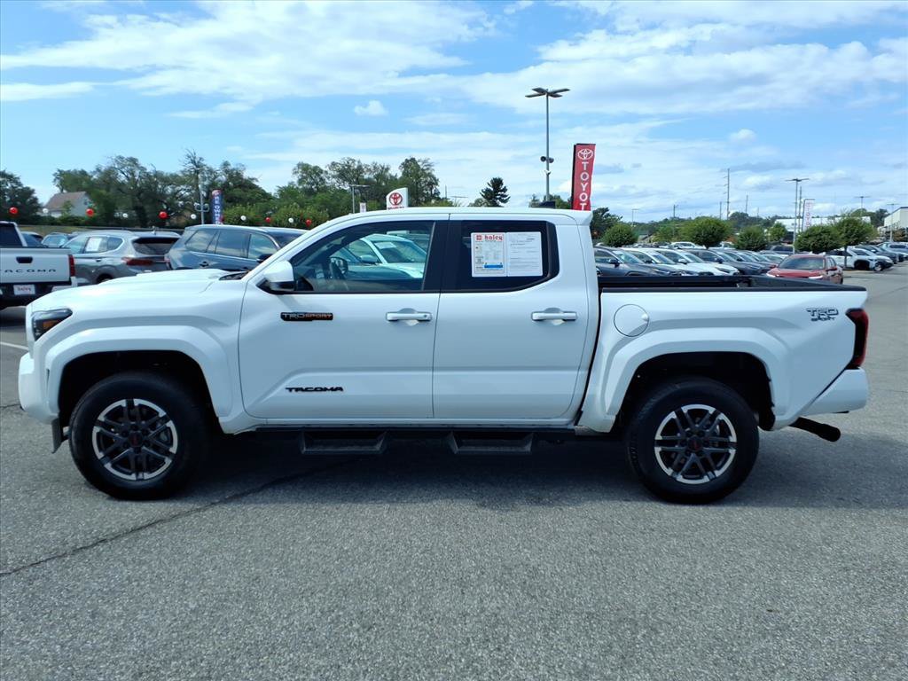 Certified 2024 Toyota Tacoma TRD Sport AWD/4WD image 8