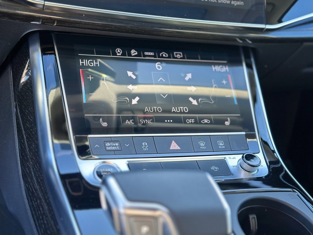 Used 2023 Audi Q7 2.0T Premium w/ Convenience Package image 17