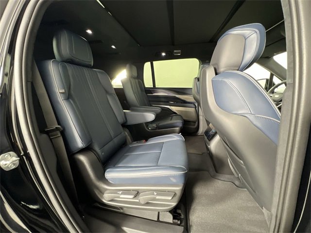 Used 2025 Cadillac Escalade IQ Sport 2 image 28