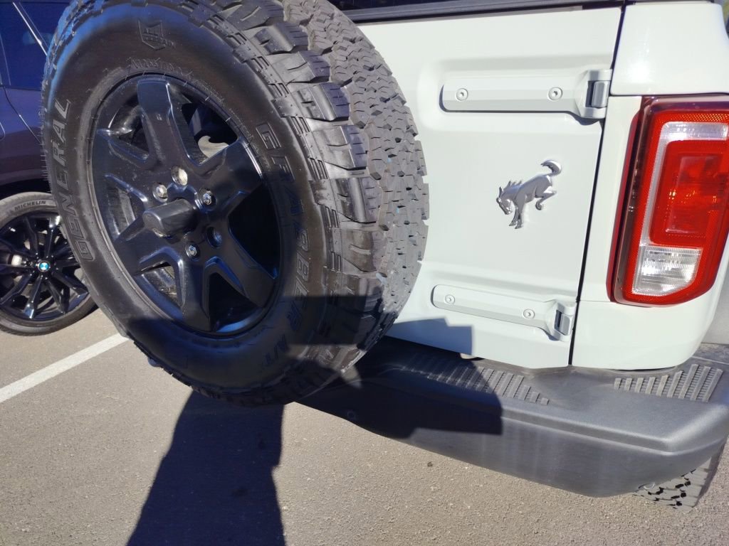 Used 2024 Ford Bronco Black Diamond image 6