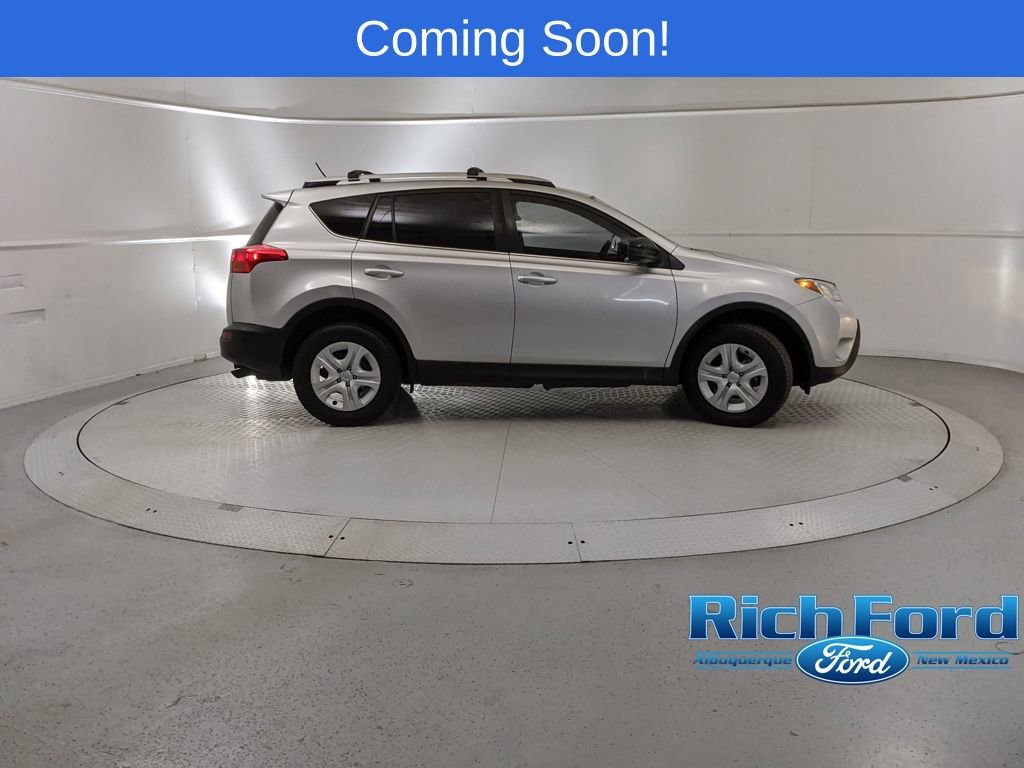 Used 2015 Toyota RAV4 LE image 2
