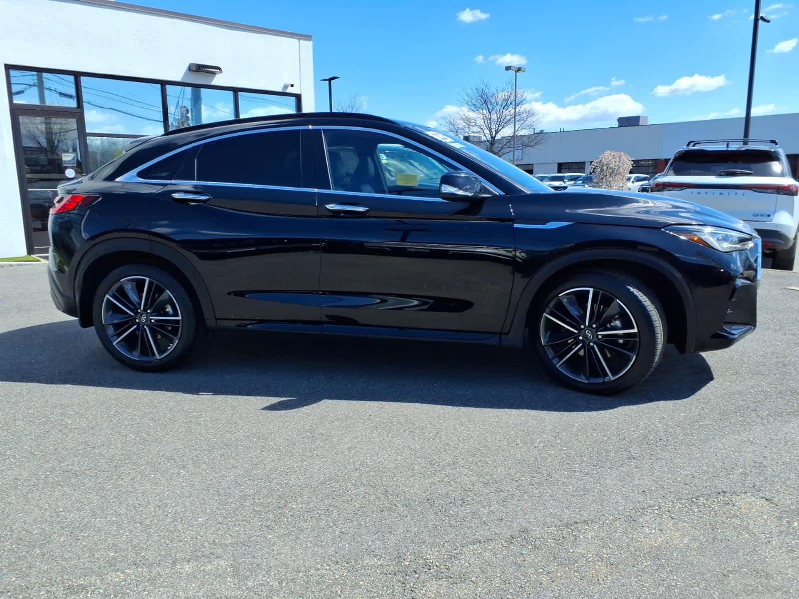 Certified 2023 INFINITI QX55 Luxe w/ Cargo Package AWD/4WD image 4