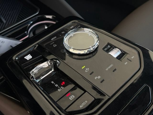 Used 2026 BMW 540i xDrive AWD/4WD image 17