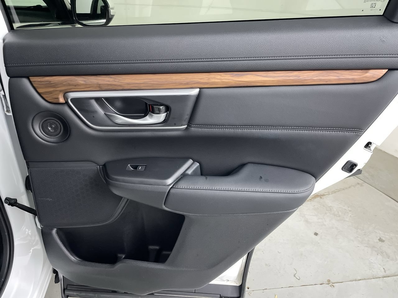 Used 2020 Honda CR-V Touring image 26