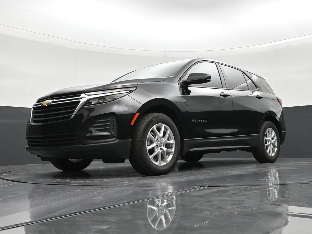 Certified 2024 Chevrolet Equinox LS FWD image 20