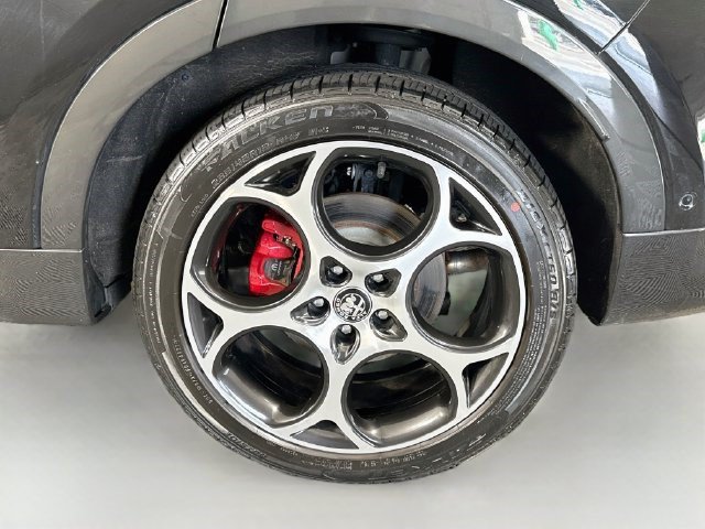 Used 2024 Alfa Romeo Tonale Veloce AWD/4WD image 36